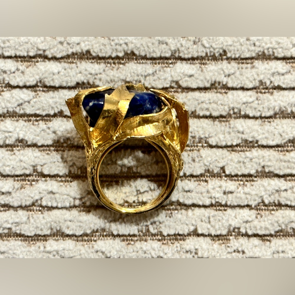Vintage Cellini gold tone ring